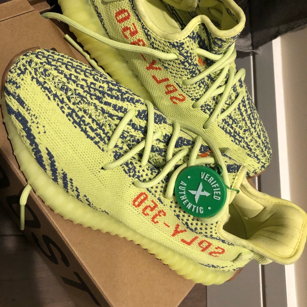 Yeezy boost 350 V2